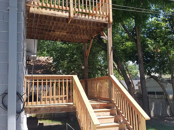 4th image of 4229 Genessee St