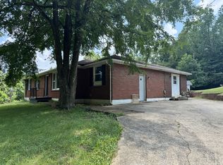 1436 Daniel St, Clarksville, TN 37040