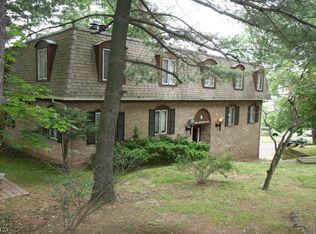 8 N Mountain Ave APT C, Montclair, NJ 07042
