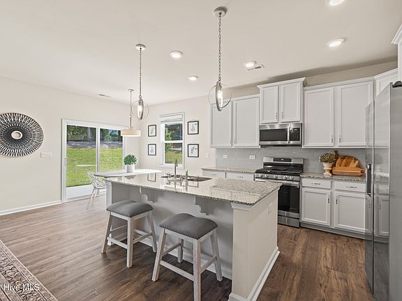 7th image of this home