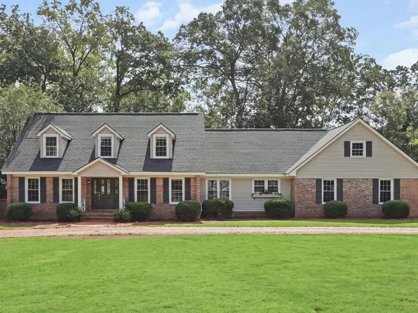 2300 E Doublegate Dr, Albany, GA 31721
