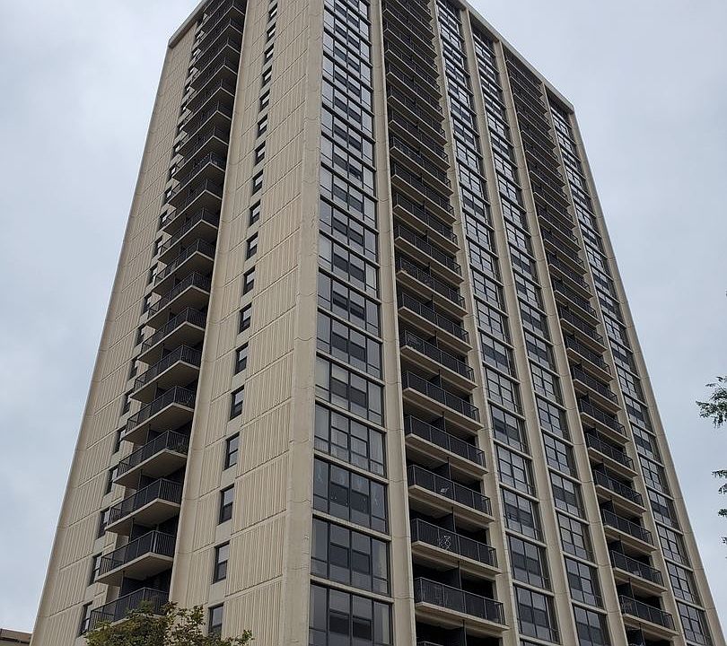 1st image of 3001 S Michigan Ave Unit 201