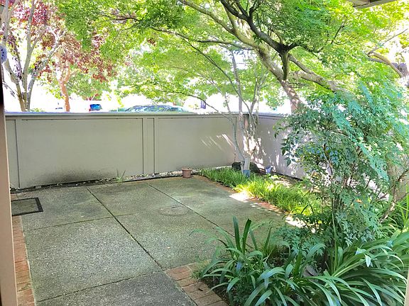 5th image of 18109 California Ct
