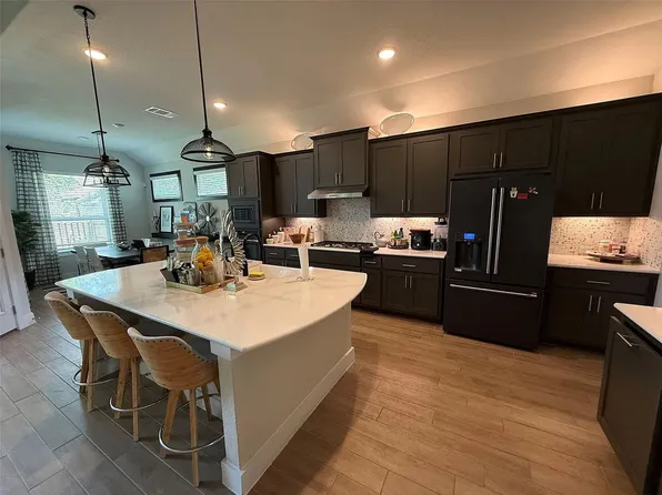 813 Craven Hill Ln, Leander, TX 78641