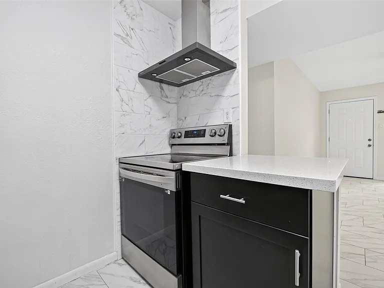 5929 Queensloch Dr #131 — Photo 15