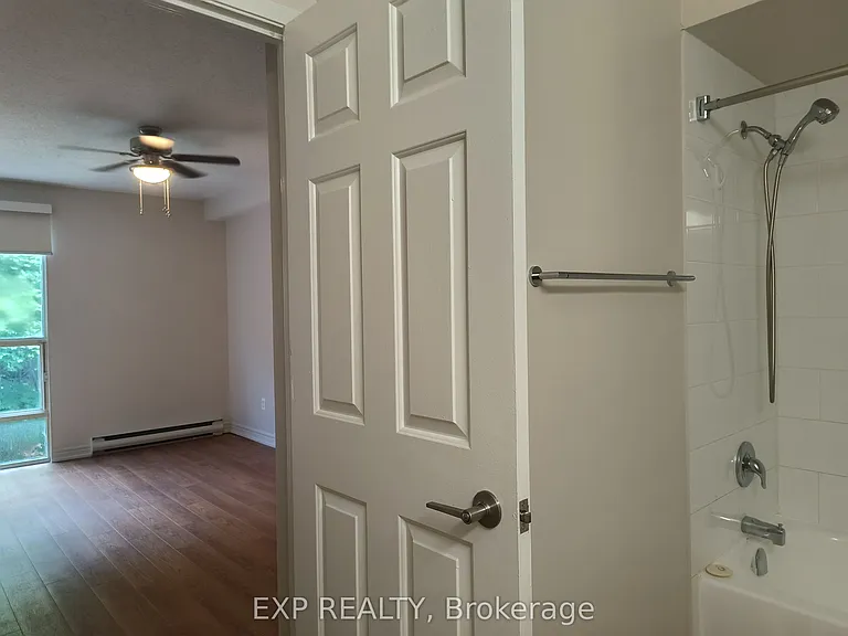 1310 Richmond Rd #4 — Photo 16