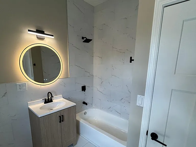 6227 S May St #2 — Photo 11