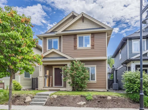 1279 Bergamot Ave, Kelowna, BC V1W 5K5