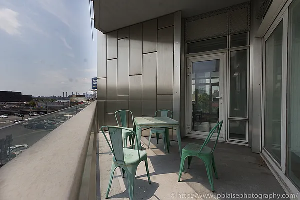 Rented by Luminous Realty | media 53