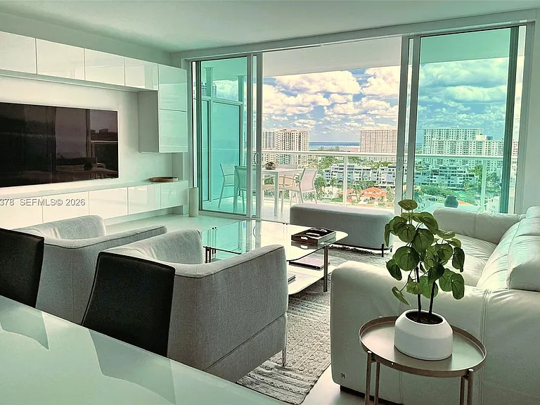 400 Sunny Isles Blvd #1505 — Photo 4