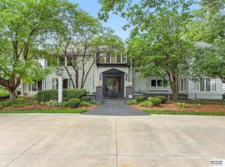 9418 Westchester Ln, Omaha, NE 68114