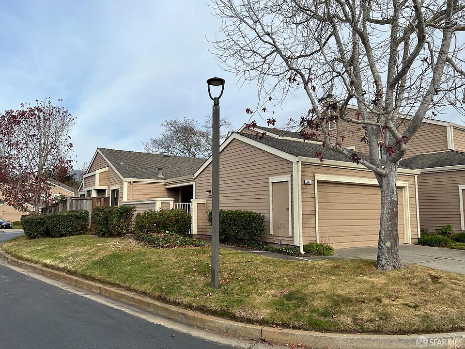 1st image of 251 Crown Cir