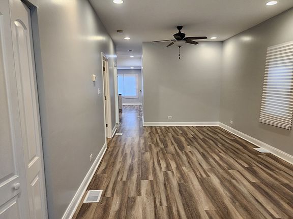 3rd image of 2102 W 68th Pl