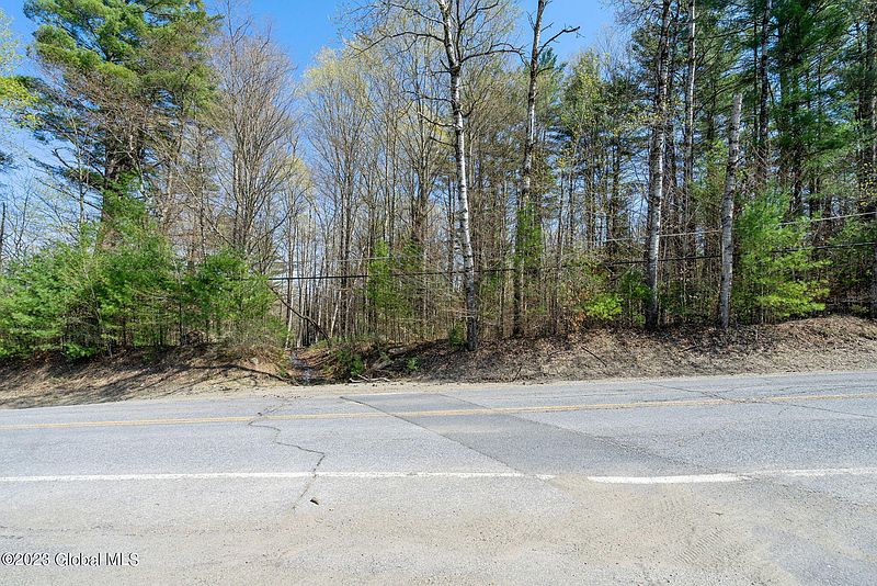 3rd image of 000 Friends Lake Road