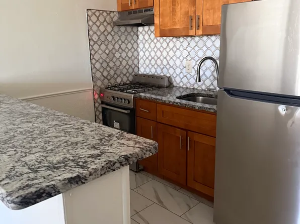 1729 N 33rd St, Philadelphia, PA 19121