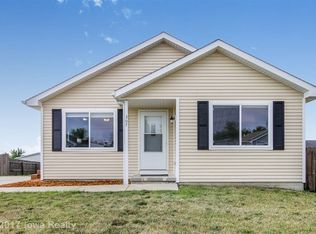 307 W 18th Pl, Indianola, IA 50125