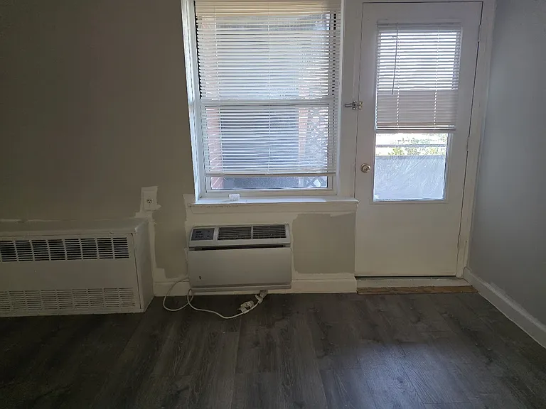 1670 Bell Blvd #6 — Photo 5