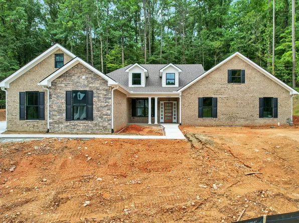 1685 Ridge View Dr, Dalton, GA 30720