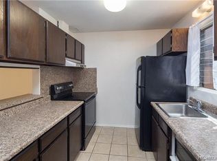 98-1427 Kaahumanu St APT B, Aiea, HI 96701