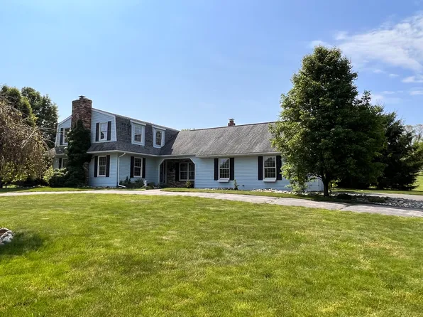 4349 Golden Glow Dr, Columbiaville, MI 48421