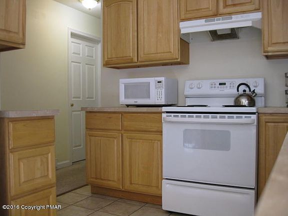 4th image of 2738 Bonnyview Ln