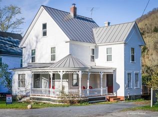 108 S Main St, Rochester, VT 05767