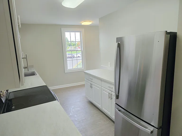84 S Union St #A — Photo 4