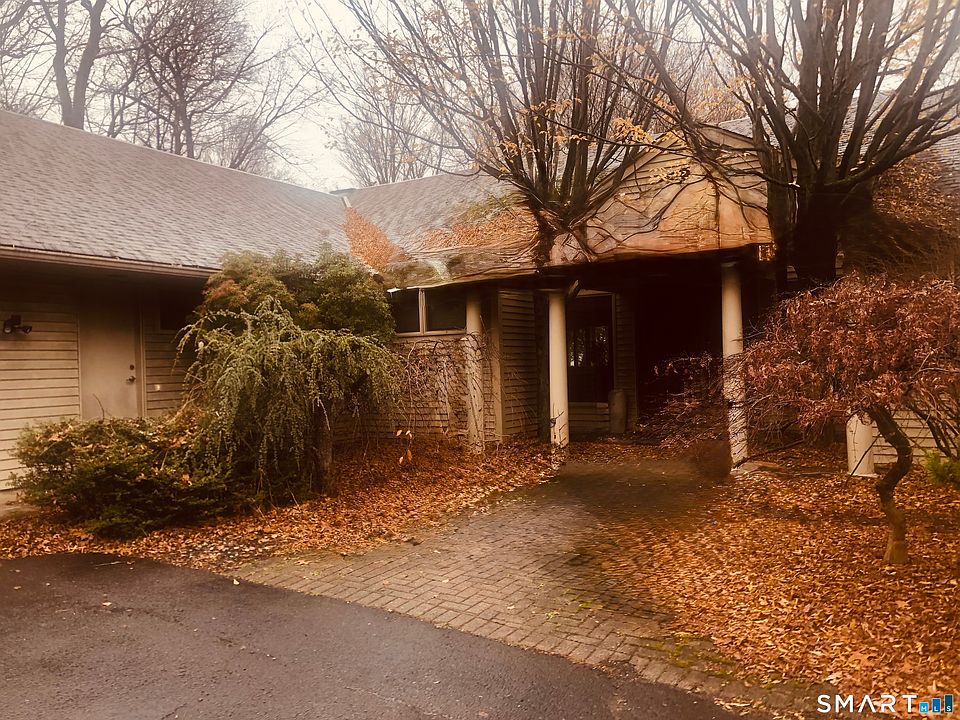 1st image of 40 Ferncliff Drive