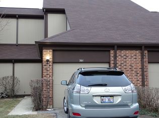 301 Linden Ln, Wheeling, IL