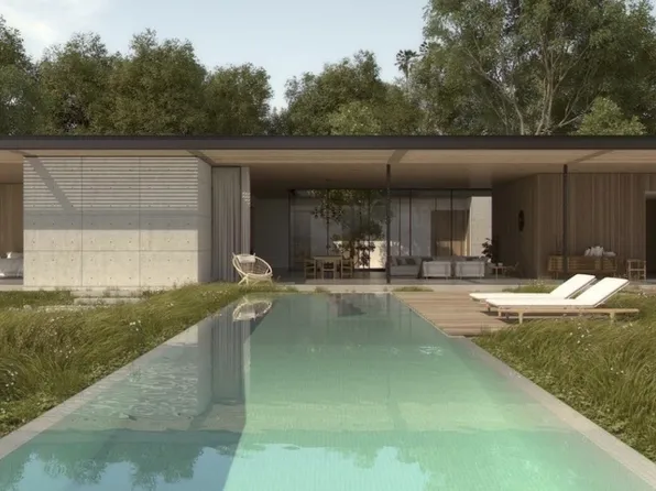 385 Trousdale Pl, Beverly Hills, CA 90210