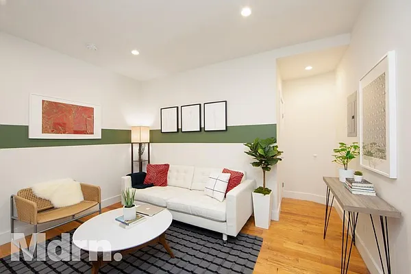 Rented by Mdrn Residential | media 1