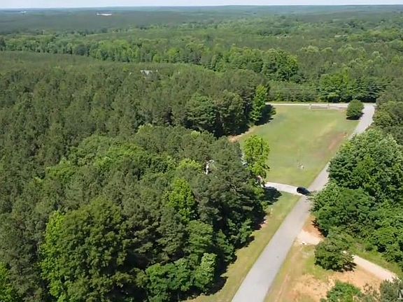 4th image of 18 & 19 Hundley Forest Dr