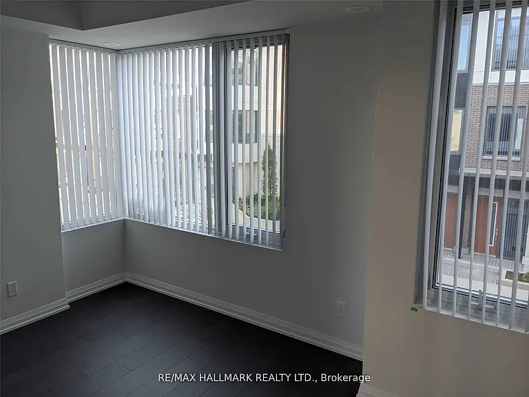 1010 Portage Pkwy #Townhouse 15 — Photo 18