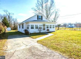 20 Lincoln Ave, Berryville, VA