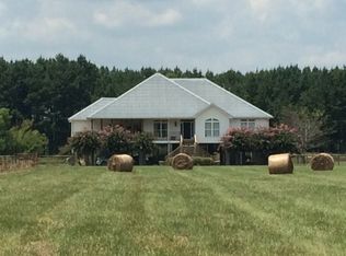 15663 Hodges Ln, Moundville, AL 35474