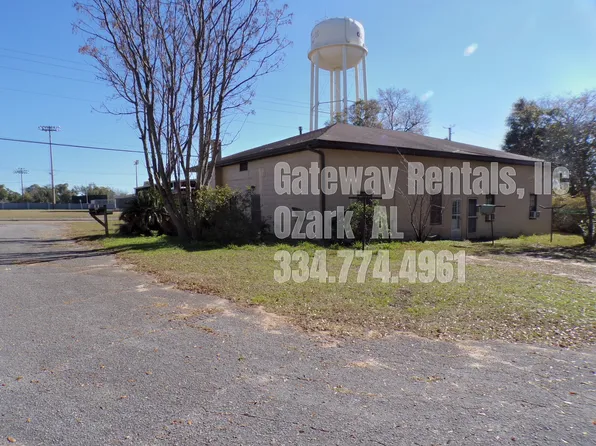 164 James St, Ozark, AL 36360