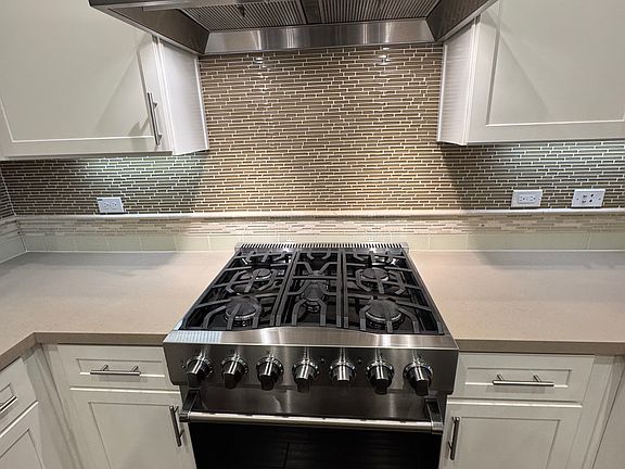 3rd image of 100 1st St Unit 211