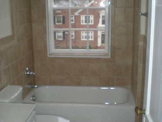 1st image of 24 W Locke Ln Unit 6