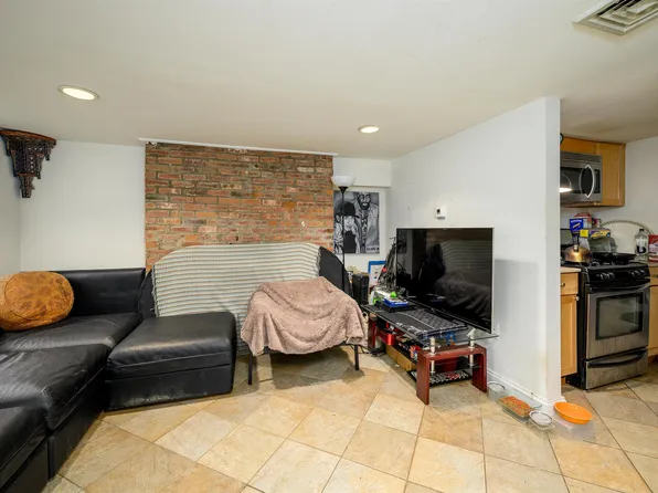 222 3rd Street image 5 of 34