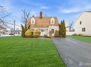 269 Remsen Ave, Avenel, NJ 07001