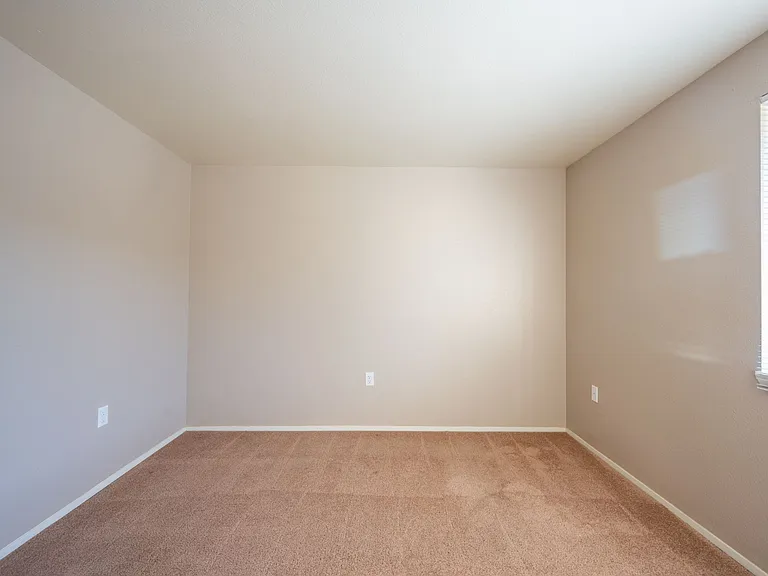1401 N Springbrook Rd — Photo 9