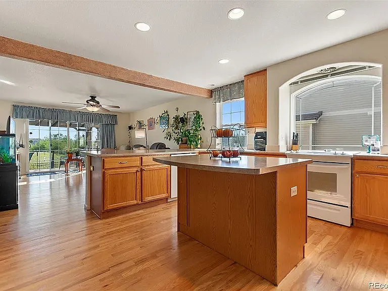 5509 Netherland St — Photo 11