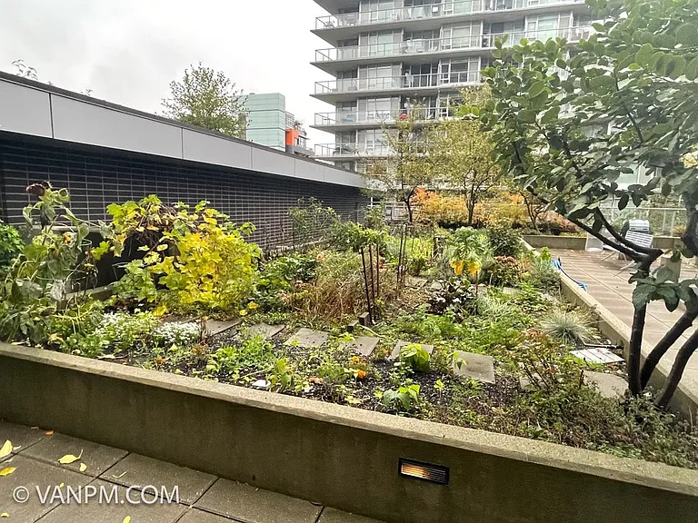 1708 Columbia St #804 — Photo 21