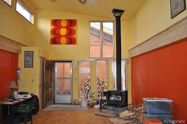 2nd image of 668 Crocus Rd