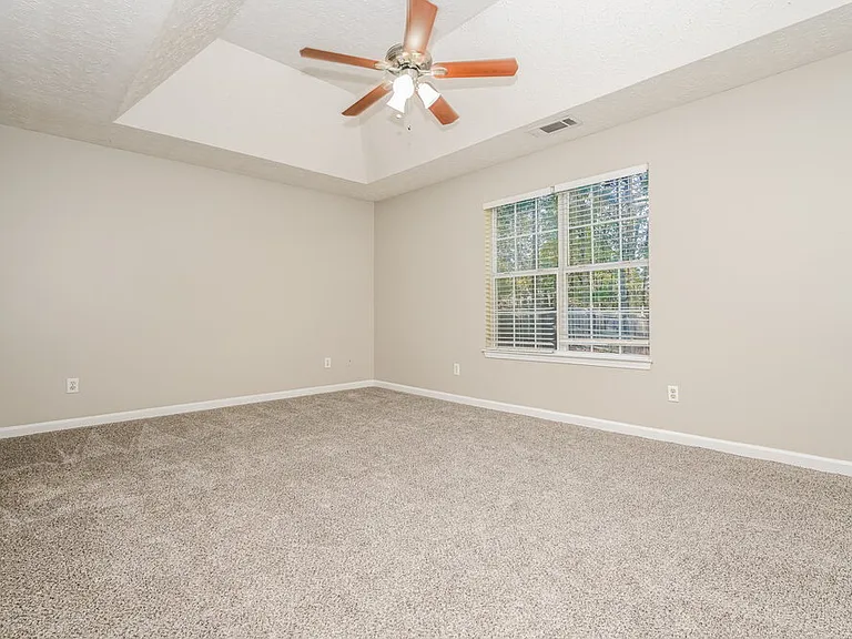 725 Grove Pointe Cir — Photo 8