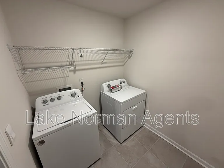 7868 Iron Rd — Photo 23