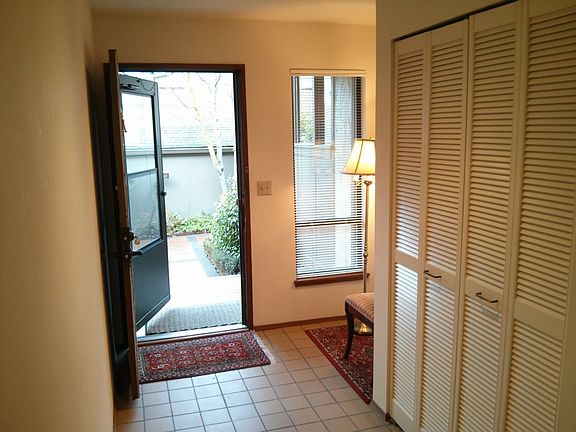 4th image of 6542 Park Point Way NE Unit B-204