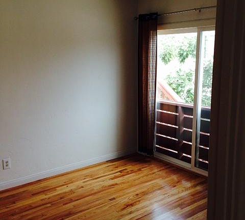 3rd image of 4246 Montalvo St