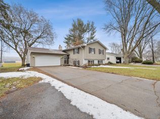 967 E Hazel St, River Falls, WI 54022