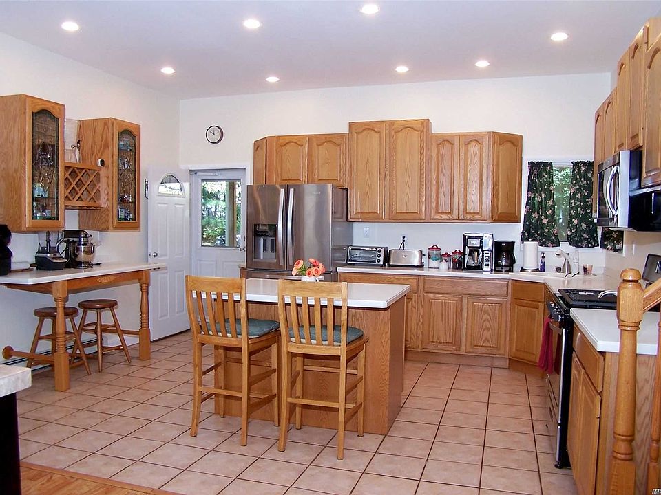 1st image of 299 Central Islip Blvd